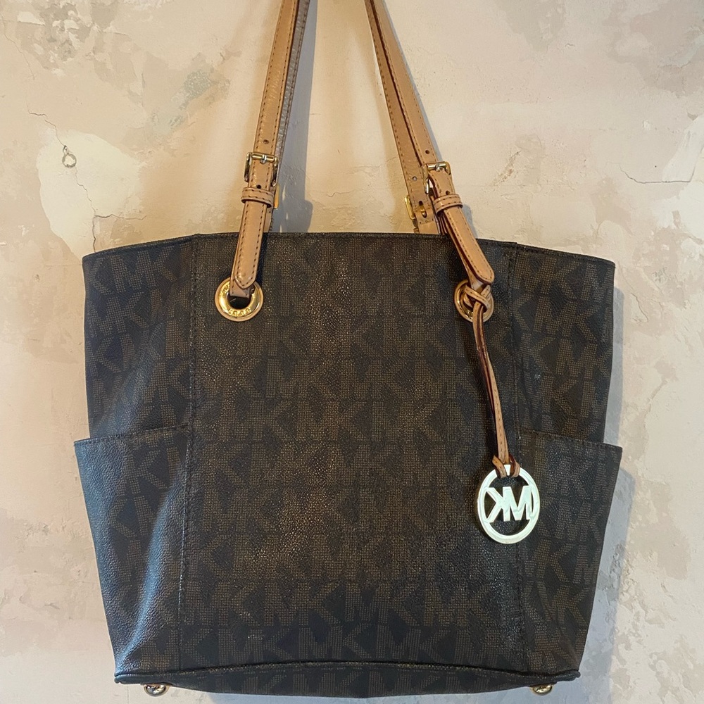 Michael Kors Black and Tan Women's Tote Bag